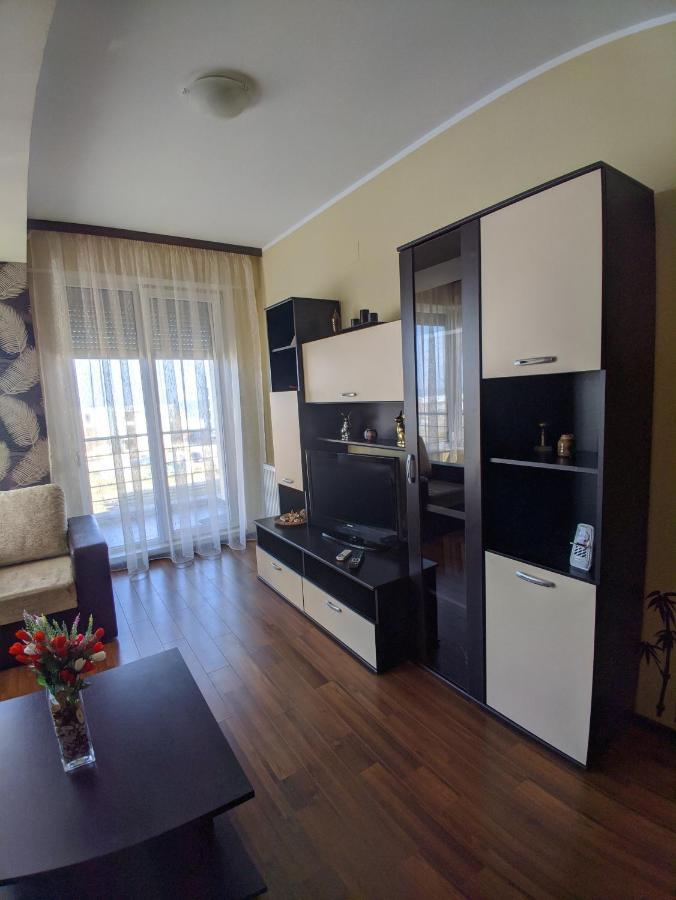 Summerland Beach&Sun Apartments ママイア エクステリア 写真